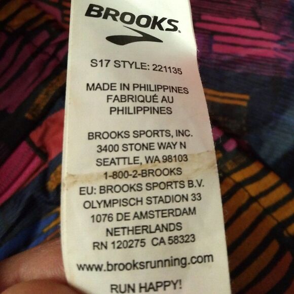 Brooks Run Happy Abstract Zipper Ultra Light Performance Windbreaker - Picture 5 of 8
